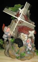 Фонтан с гномиками и мельницей, полистоун №1  w*l*h=27.9*18.9*41.8cm (1036823)